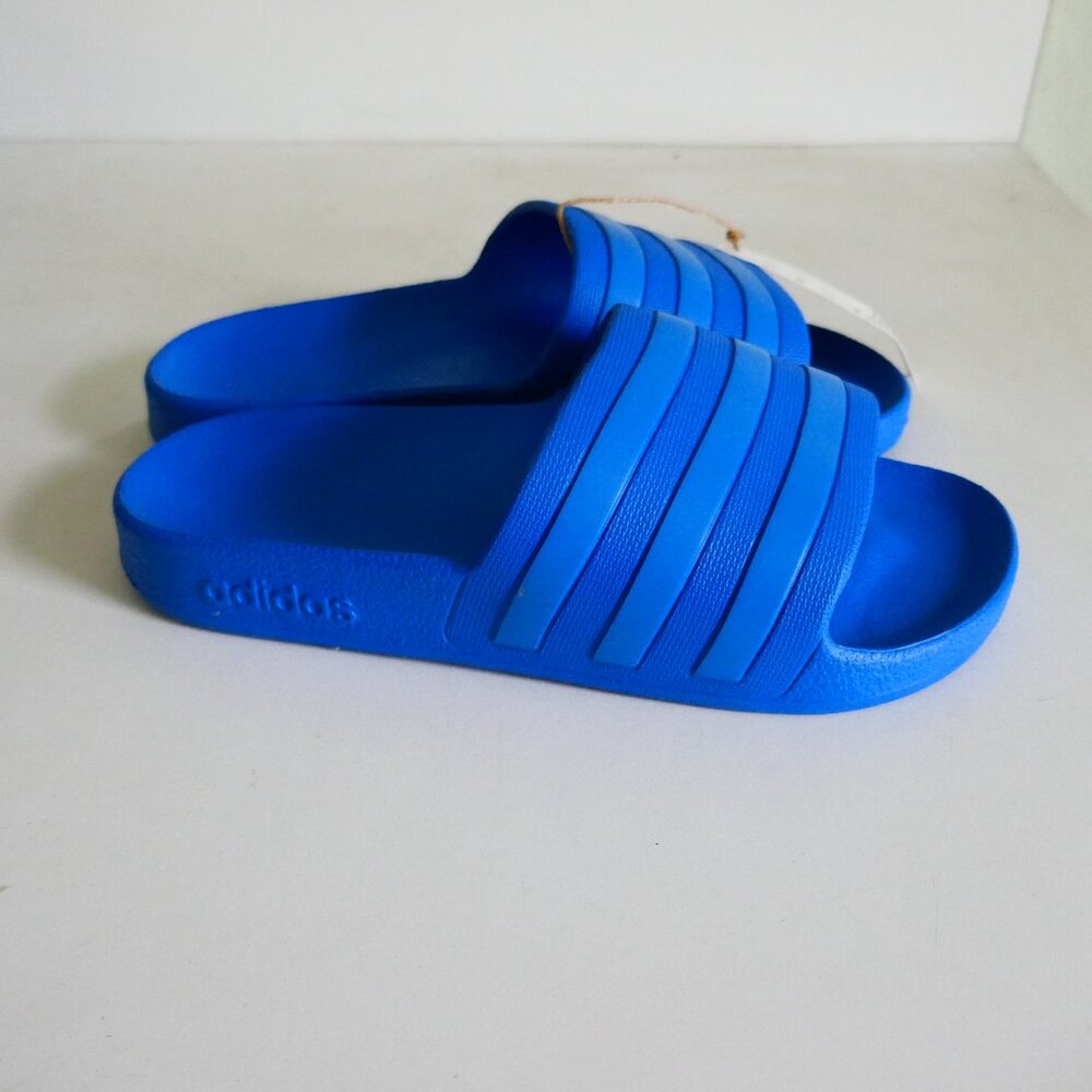 NWT Adidas blue athletic sport slides sandals unisex US Mens sz 4/ Womens sz 5 - Picture 3 of 4